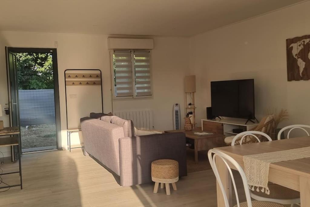 Maison Au Calme Entre Collegues Ou Famille - La Boheme - Saint-Seurin-sur-l'Isle Bagian luar foto